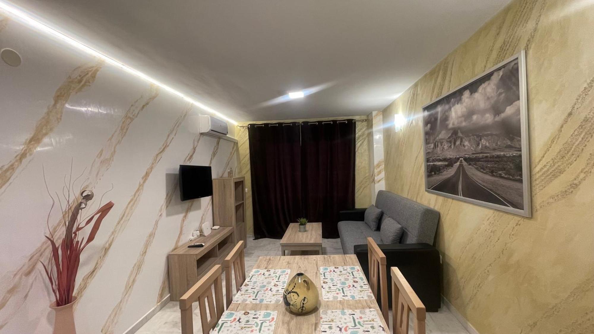 Apartamento Con Vista A La Piscina Apartment Benalmadena Bagian luar foto