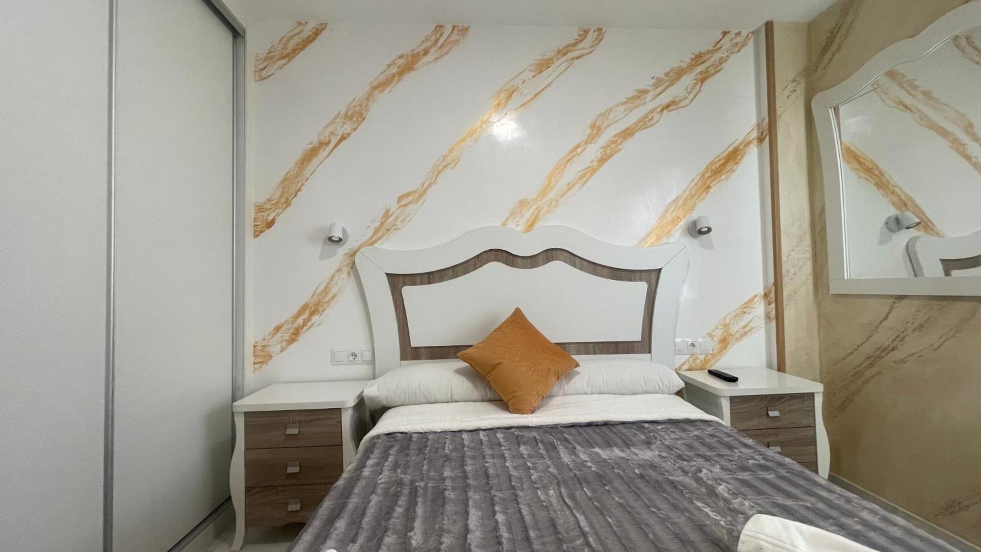 Apartamento Con Vista A La Piscina Apartment Benalmadena Bagian luar foto